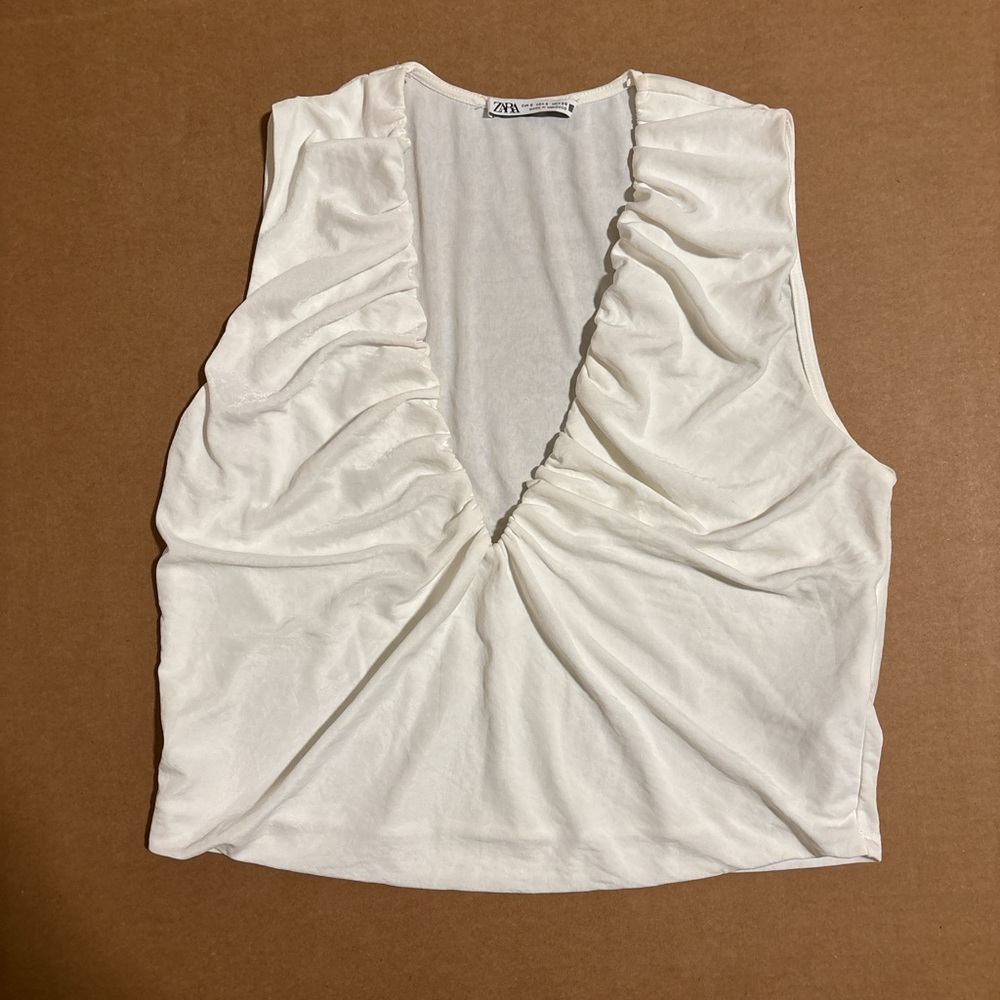 Zara Chic Cream Sleeveless Blouse